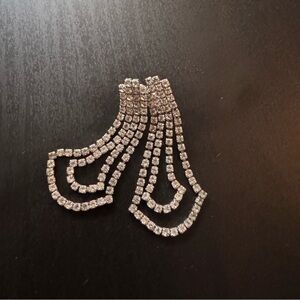 Elegant Silver Crystal Drop Earrings